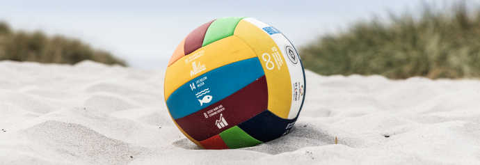 Beachvolleyball på strand