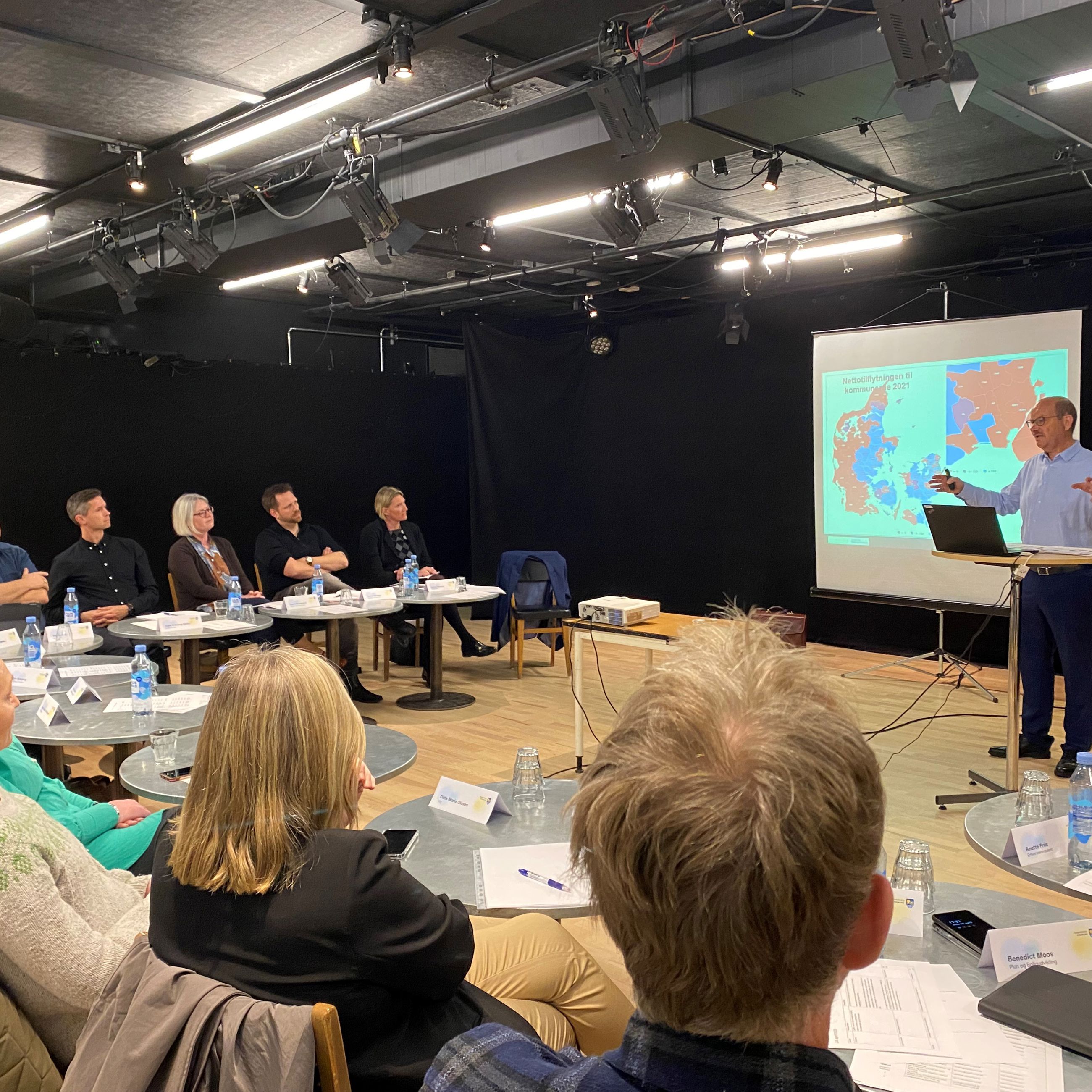 Møde i udvalg for Bosætning og Boligudvikling