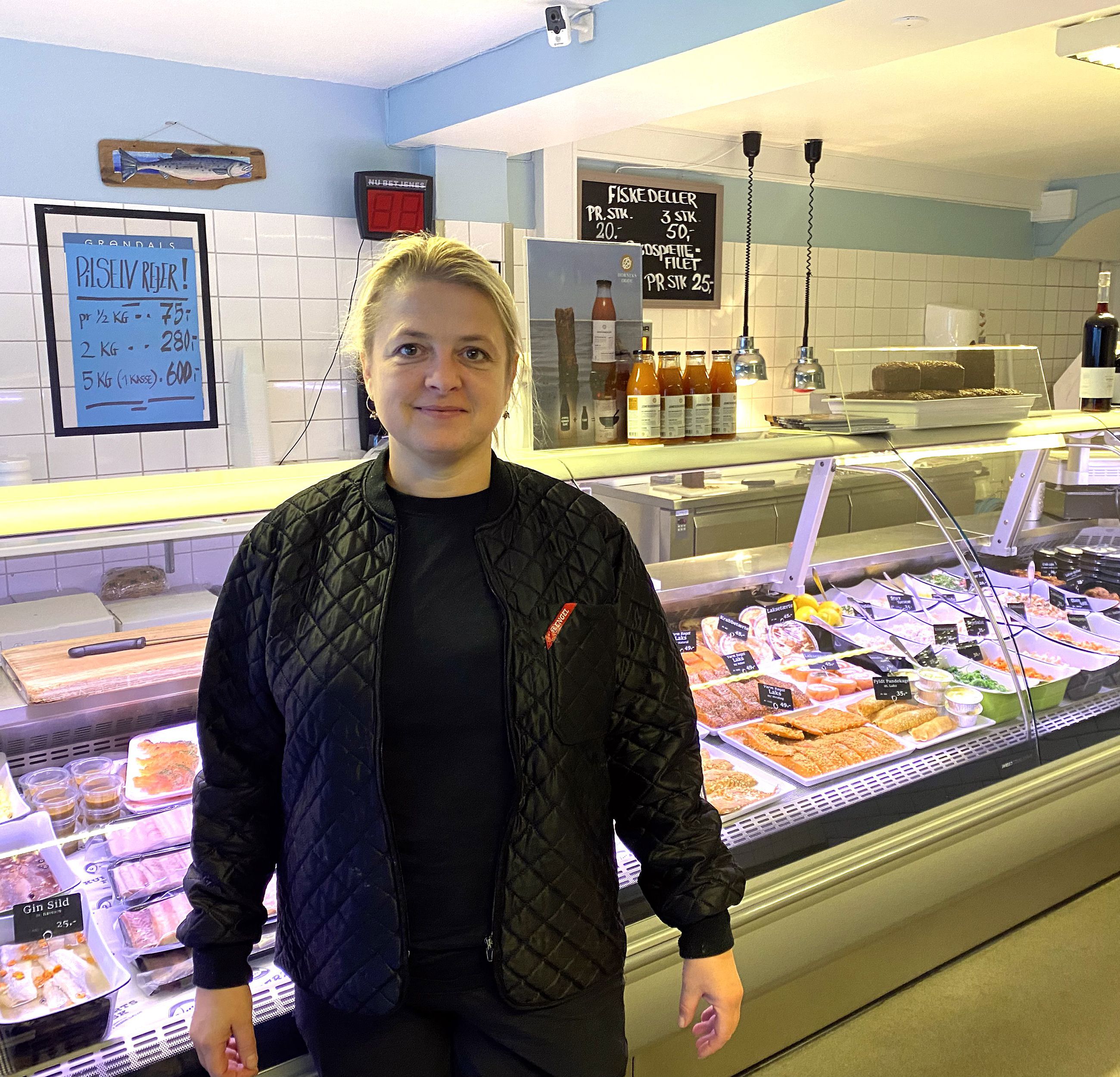 Tanja Kubert, Kuberts Fisk, foran disken