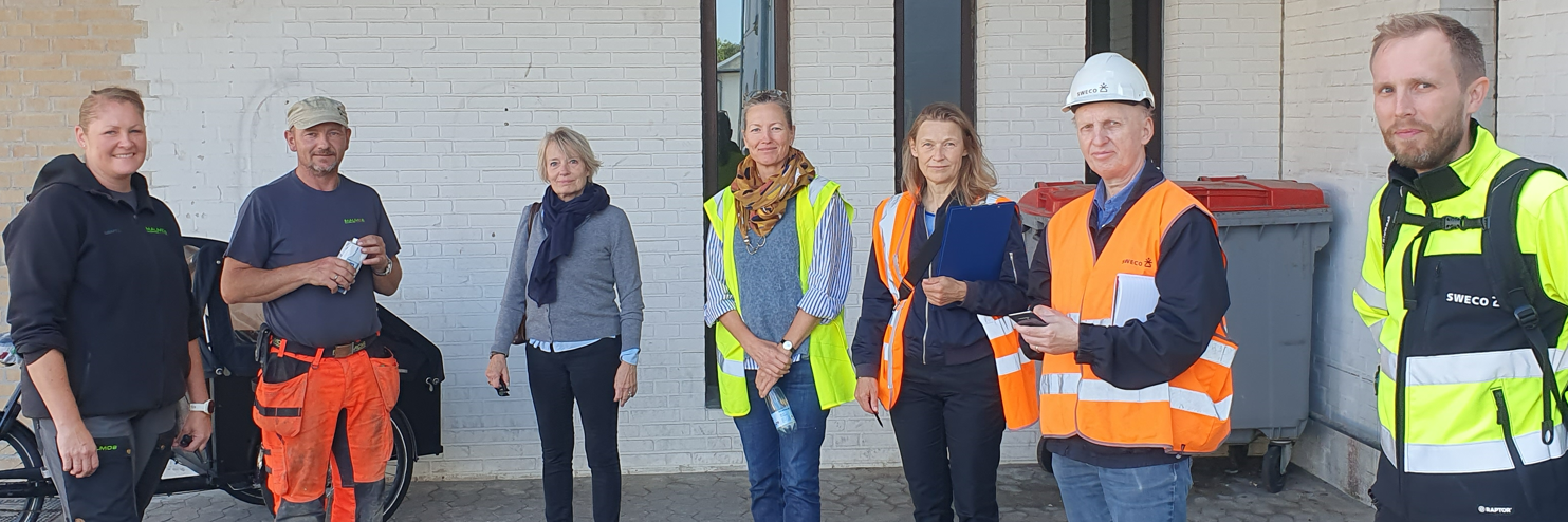 Overlevering af stationsforpladsen