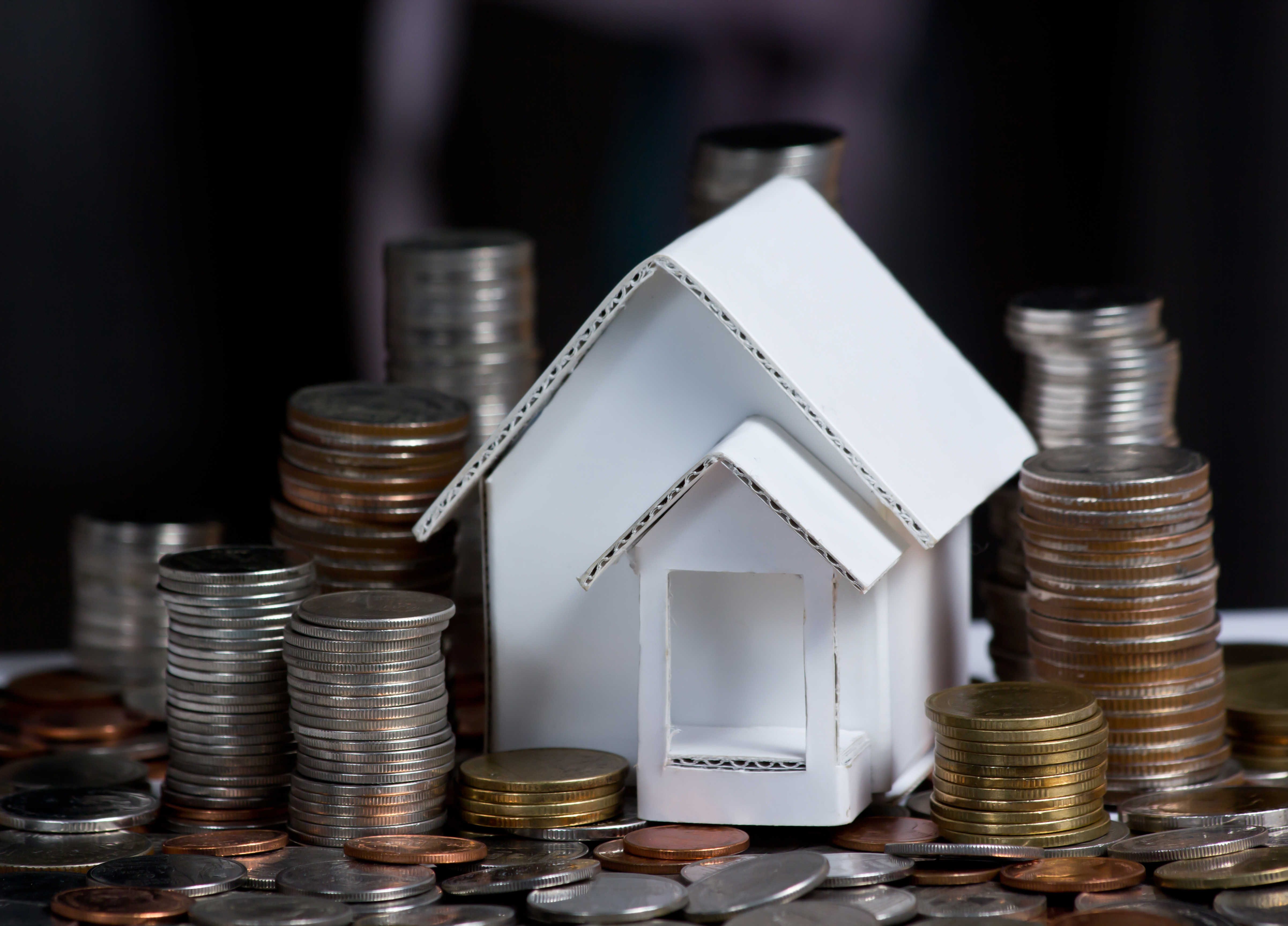 Papirhus med masse af penge