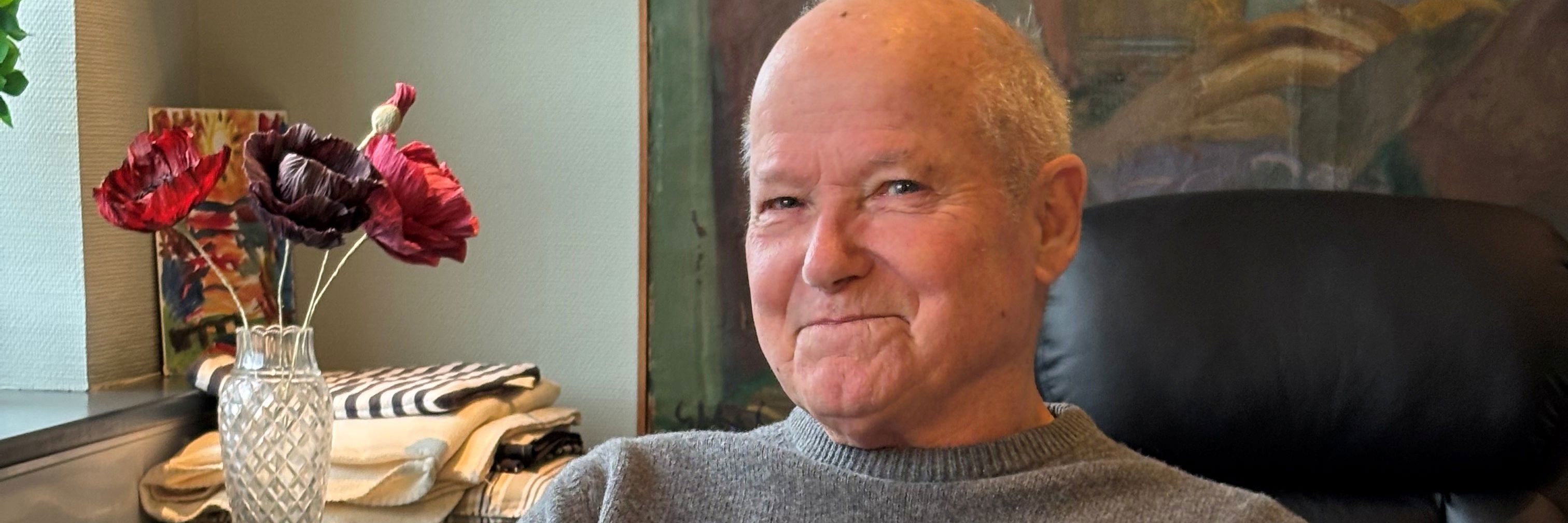 Mand i stol