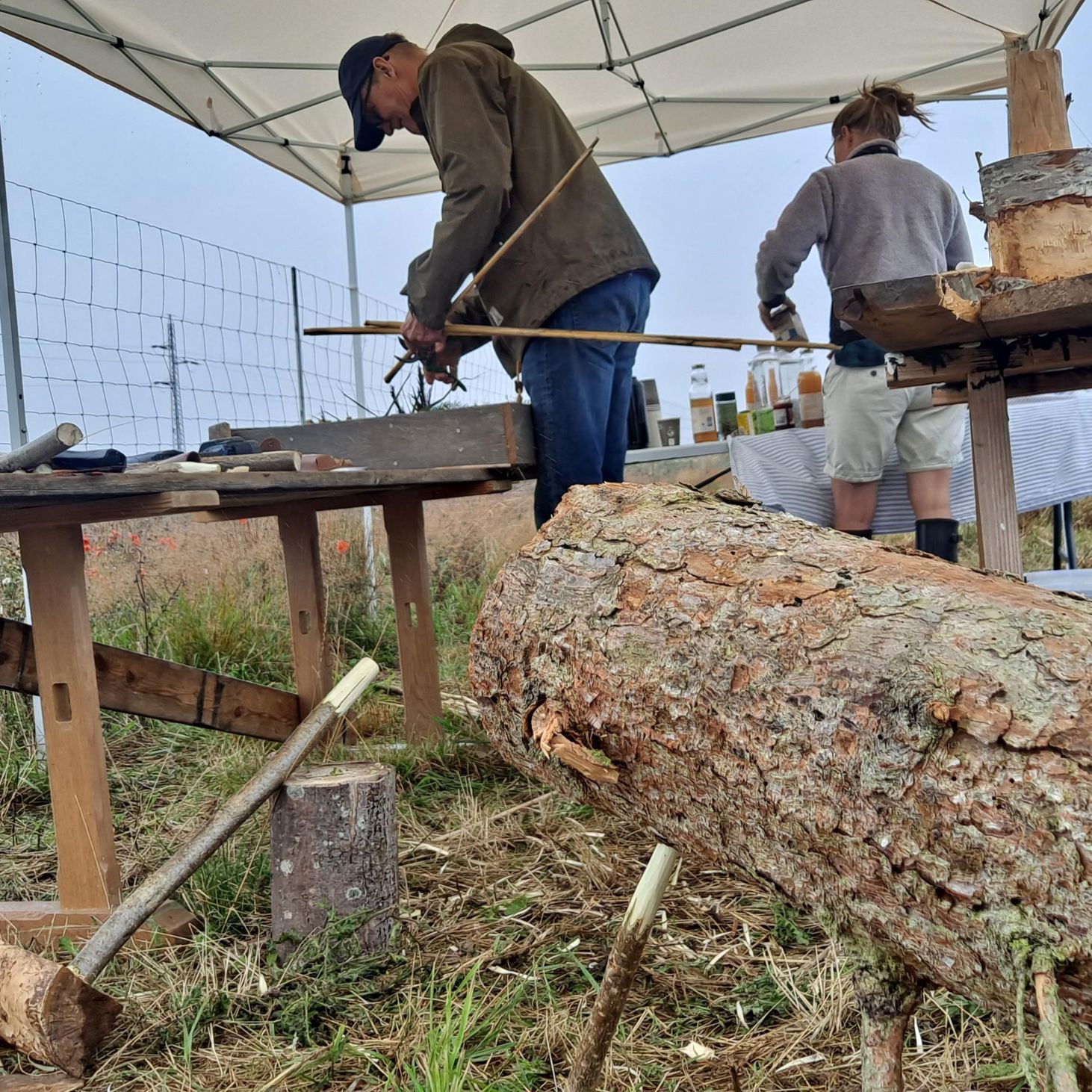 Værksted for insekthoteller på skovstykket ved Nyrup