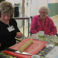 Hygge med småkagebagning