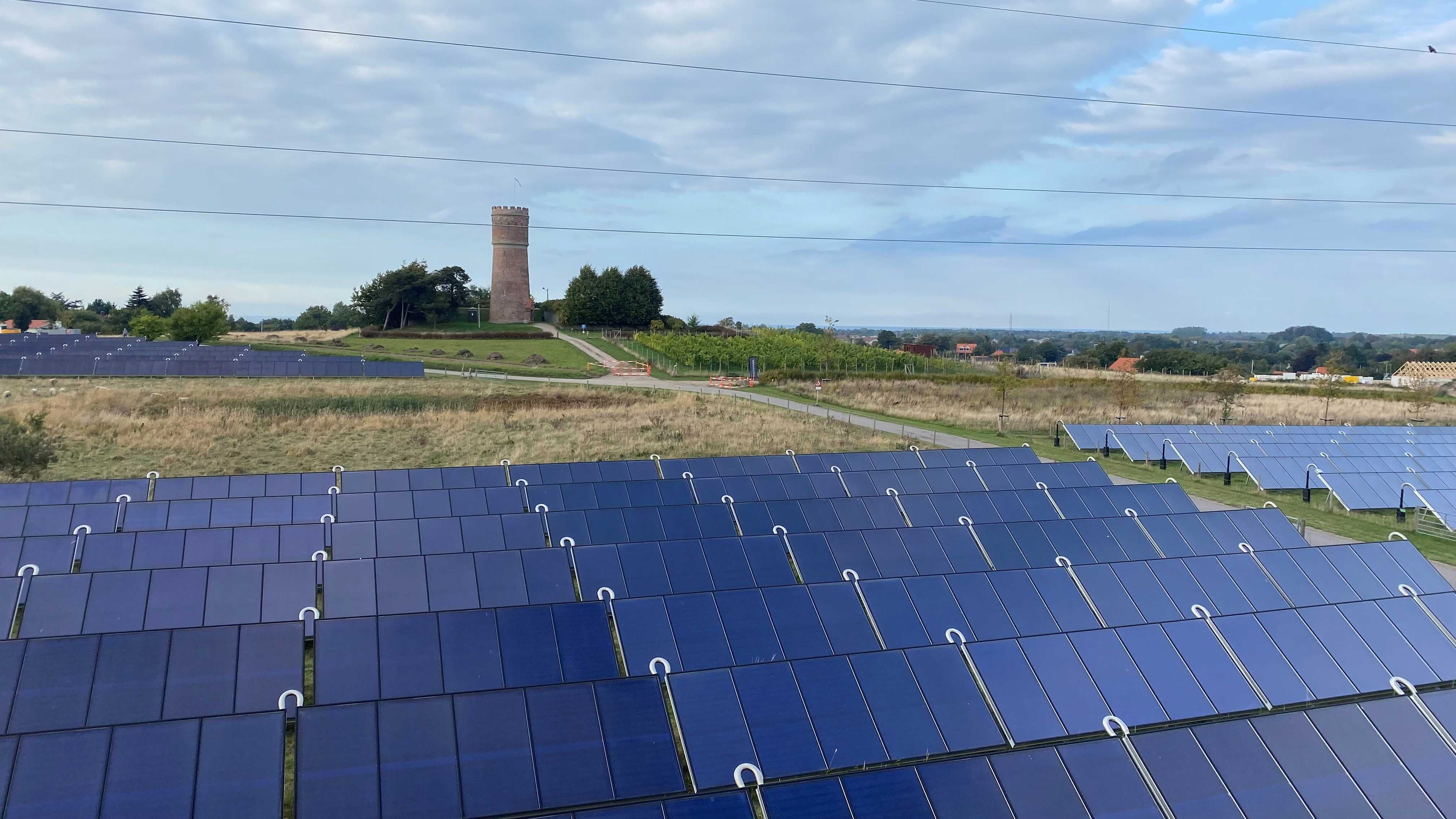 Solvarmeanlæg på Getsøvej ved vandtårnet