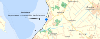 Kort over den vestlige del af Odsherred med en markering af stranden ved Sanddoblerne samt teksten: "Bandevandsprøve fra 18. august 2024 viser fint badevand"
