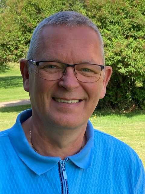 behandler Finn Nielsen